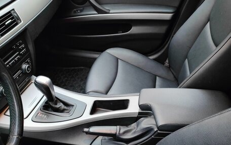 BMW 3 серия, 2007 год, 1 050 000 рублей, 16 фотография