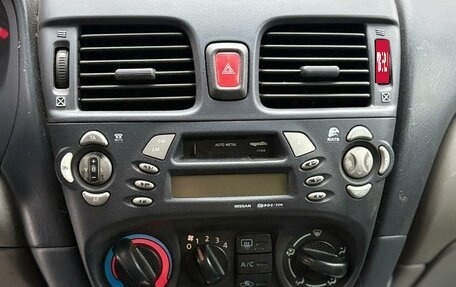 Nissan Almera, 2001 год, 285 000 рублей, 11 фотография