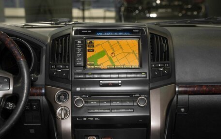 Toyota Land Cruiser 200, 2011 год, 4 200 000 рублей, 16 фотография