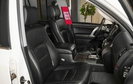 Toyota Land Cruiser 200, 2011 год, 4 200 000 рублей, 23 фотография