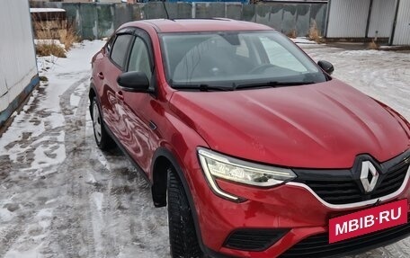 Renault Arkana I, 2020 год, 1 570 000 рублей, 2 фотография