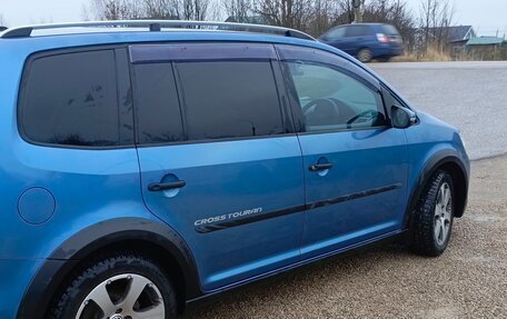 Volkswagen Touran III, 2013 год, 1 500 000 рублей, 3 фотография