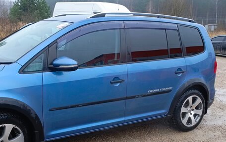 Volkswagen Touran III, 2013 год, 1 500 000 рублей, 4 фотография