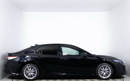 Toyota Camry, 2020 год, 3 260 000 рублей, 4 фотография