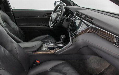 Toyota Camry, 2020 год, 3 260 000 рублей, 9 фотография