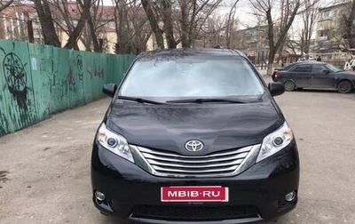 Toyota Sienna III, 2015 год, 2 800 000 рублей, 1 фотография