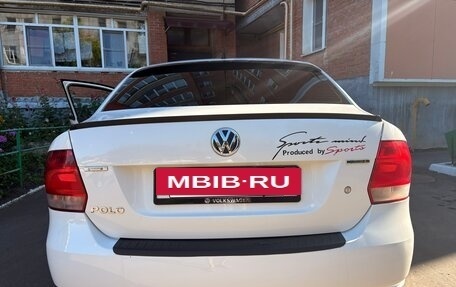 Volkswagen Polo VI (EU Market), 2011 год, 450 000 рублей, 2 фотография