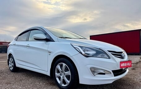 Hyundai Solaris II рестайлинг, 2016 год, 950 000 рублей, 3 фотография