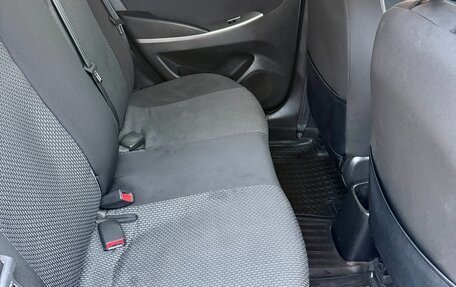 Hyundai Solaris II рестайлинг, 2016 год, 950 000 рублей, 10 фотография