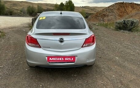 Opel Insignia II рестайлинг, 2011 год, 700 000 рублей, 2 фотография