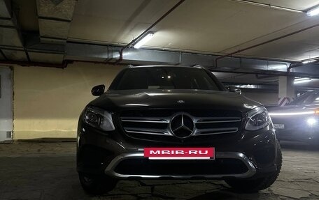 Mercedes-Benz GLC, 2016 год, 3 000 000 рублей, 2 фотография