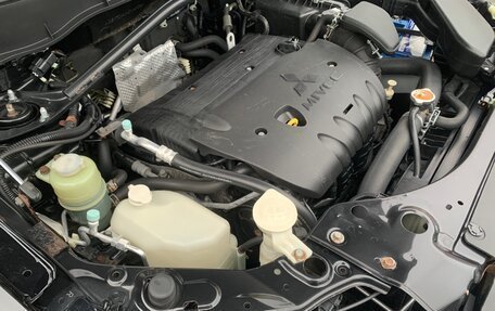 Mitsubishi Outlander III рестайлинг 3, 2010 год, 890 000 рублей, 10 фотография