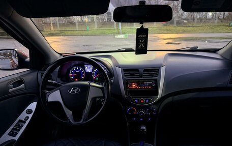 Hyundai Solaris II рестайлинг, 2013 год, 650 000 рублей, 11 фотография