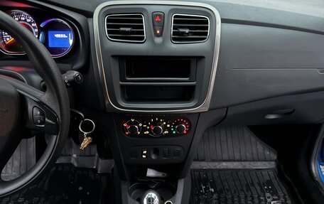 Renault Sandero II рестайлинг, 2017 год, 1 350 000 рублей, 27 фотография