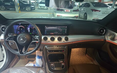 Mercedes-Benz E-Класс, 2021 год, 3 450 000 рублей, 9 фотография