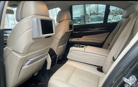 BMW 7 серия, 2010 год, 1 550 000 рублей, 15 фотография