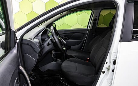 Renault Sandero II рестайлинг, 2018 год, 900 000 рублей, 11 фотография