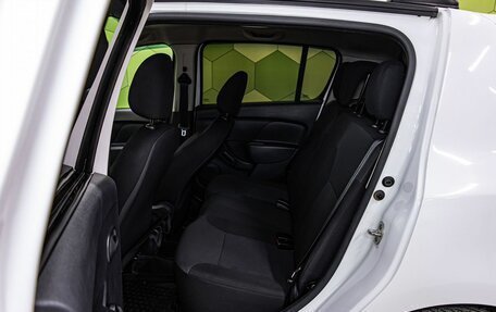 Renault Sandero II рестайлинг, 2018 год, 900 000 рублей, 13 фотография