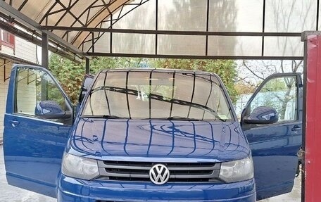 Volkswagen Caravelle T5, 2013 год, 1 950 000 рублей, 1 фотография