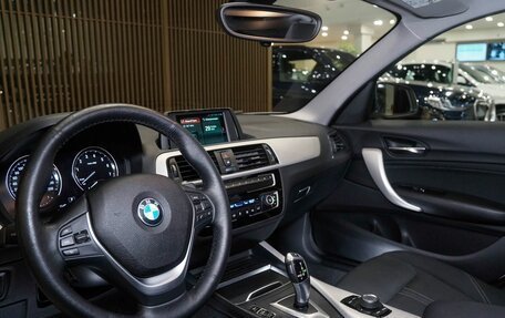BMW 1 серия, 2018 год, 2 200 000 рублей, 11 фотография