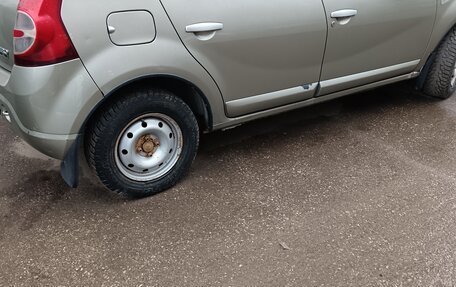 Renault Sandero I, 2011 год, 450 000 рублей, 1 фотография