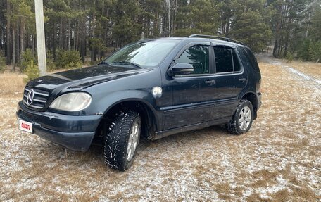 Mercedes-Benz M-Класс, 2000 год, 550 000 рублей, 2 фотография