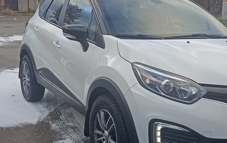 Renault Kaptur I рестайлинг, 2019 год, 1 700 000 рублей, 4 фотография