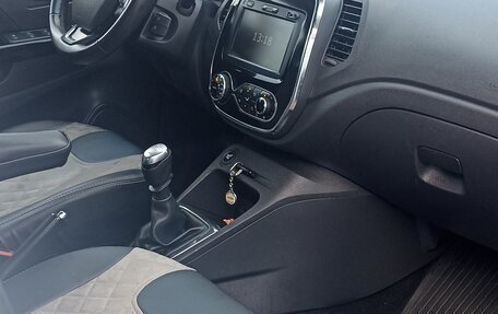 Renault Kaptur I рестайлинг, 2019 год, 1 700 000 рублей, 7 фотография