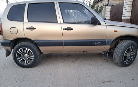 Chevrolet Niva I рестайлинг, 2004 год, 300 000 рублей, 6 фотография