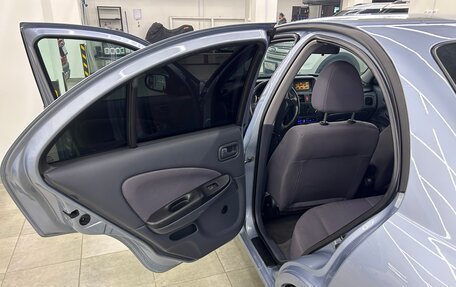 Nissan Almera, 2004 год, 600 000 рублей, 11 фотография