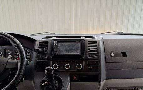 Volkswagen Caravelle T5, 2013 год, 1 950 000 рублей, 10 фотография