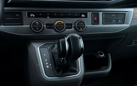 Volkswagen Caravelle T6 рестайлинг, 2021 год, 5 457 800 рублей, 17 фотография