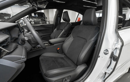 Toyota Camry, 2025 год, 4 700 000 рублей, 9 фотография