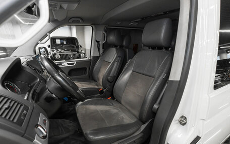 Volkswagen Multivan T5, 2015 год, 2 880 000 рублей, 9 фотография