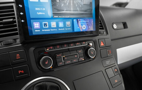 Volkswagen Multivan T5, 2015 год, 2 880 000 рублей, 19 фотография