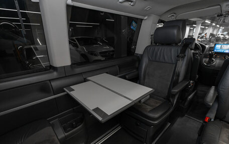 Volkswagen Multivan T5, 2015 год, 2 880 000 рублей, 14 фотография