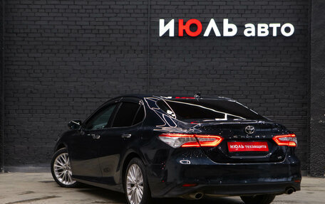 Toyota Camry, 2018 год, 3 000 000 рублей, 9 фотография