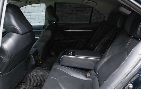 Toyota Camry, 2018 год, 3 000 000 рублей, 11 фотография