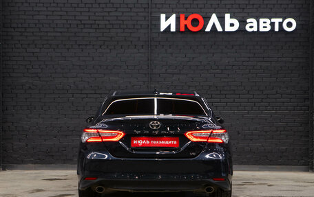 Toyota Camry, 2018 год, 3 000 000 рублей, 8 фотография