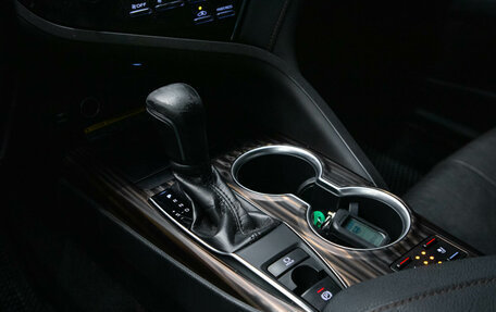 Toyota Camry, 2018 год, 3 000 000 рублей, 16 фотография