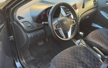 Hyundai Solaris II рестайлинг, 2011 год, 660 000 рублей, 2 фотография