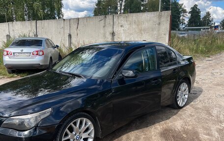 BMW 5 серия, 2006 год, 850 000 рублей, 3 фотография