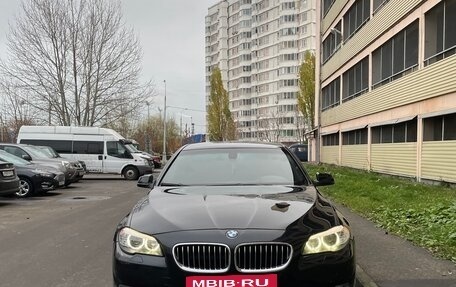 BMW 5 серия, 2011 год, 1 300 000 рублей, 4 фотография