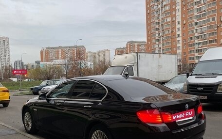 BMW 5 серия, 2011 год, 1 300 000 рублей, 3 фотография