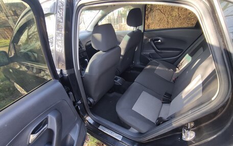 Volkswagen Polo VI (EU Market), 2012 год, 700 000 рублей, 11 фотография