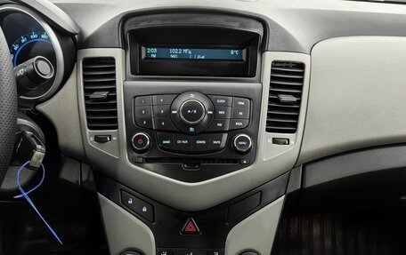 Chevrolet Cruze II, 2011 год, 730 000 рублей, 8 фотография