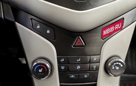 Chevrolet Cruze II, 2011 год, 730 000 рублей, 9 фотография