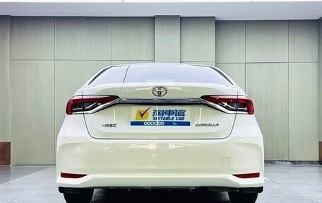 Toyota Corolla, 2022 год, 1 350 032 рублей, 5 фотография