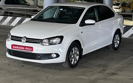Volkswagen Polo VI (EU Market), 2013 год, 950 000 рублей, 1 фотография