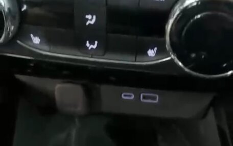 Chevrolet Trax, 2024 год, 2 050 000 рублей, 6 фотография